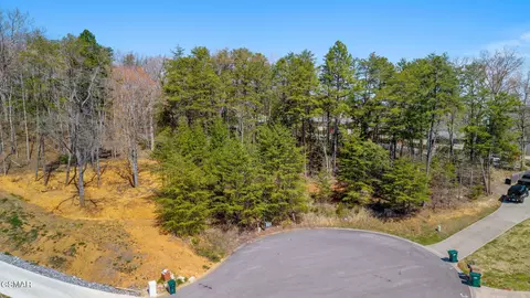 1701 Sierra Ln, Sevierville, TN 37862