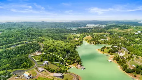 5 Harbor Point Dr, Sevierville, TN 37876