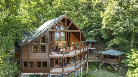3280 Balsam Slopes Rd, Sevierville, TN 37862