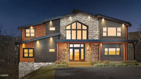 245 Brownsridge Rd, Gatlinburg, TN 37738