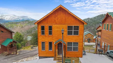 1219 Bird Nest Way, Sevierville, TN 37862