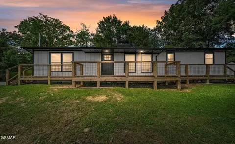 1011 Old Knoxville Hwy, Sevierville, TN 37862