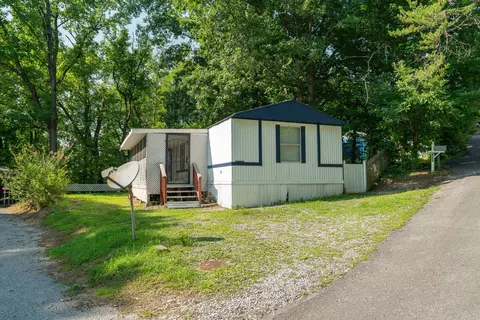 453 Mountain View Ln, Pigeon Forge, TN 37863