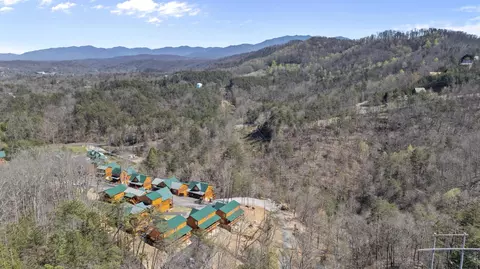 842 String Run Way, Pigeon Forge, TN 37863 photo 49