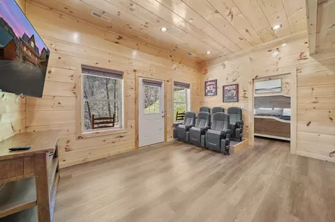 842 String Run Way, Pigeon Forge, TN 37863 photo 21
