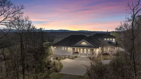389 Roy Hays Way, Kodak, TN 37764