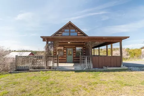 435 Fain Rd, Sevierville, TN 37876
