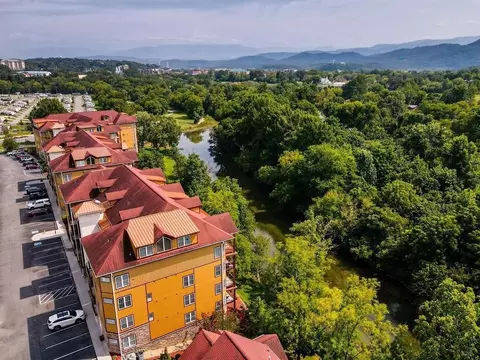 527 River Place Way #332, Sevierville, TN 37862
