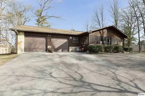 1129 Pullen Rd, Sevierville, TN 37862 photo 2