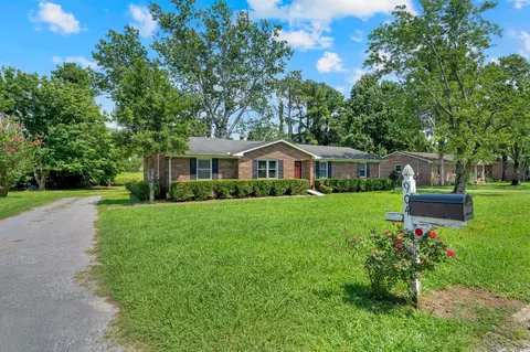 904 Mead Dr, Shelbyville, TN 37160
