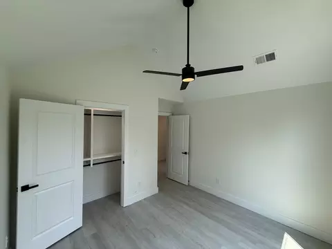 Bedroom - 208 15th Ave W, Springfield, TN 37172 photo 5 of 5