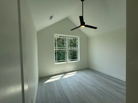 Bedroom - 208 15th Ave W, Springfield, TN 37172 photo 4 of 5