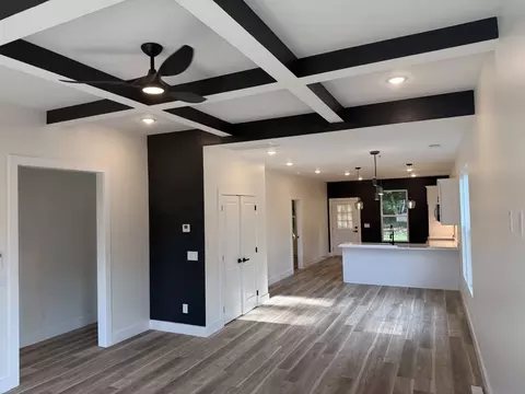 Entry Way - 203 15th Ave E, Springfield, TN 37172 photo 1 of 1