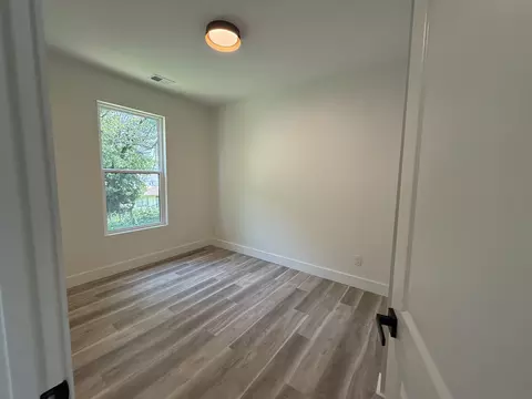 Bedroom - 203 15th Ave E, Springfield, TN 37172 photo 4 of 4