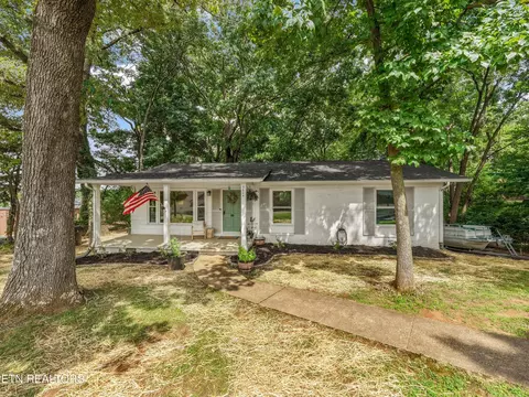 3604 Sisk Rd, Knoxville, TN 37921