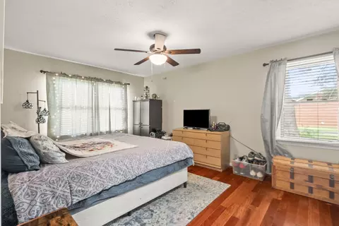 Bedroom - 674 Lakeside Dr, Springfield, TN 37172 photo 1 of 5