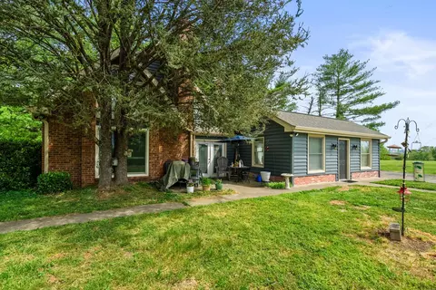 Exterior - 674 Lakeside Dr, Springfield, TN 37172 photo 9 of 11