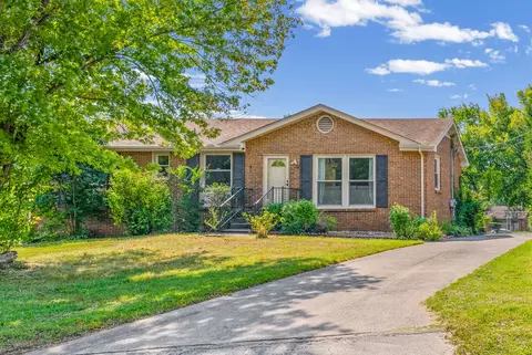 208 Aster Dr, Clarksville, TN 37042