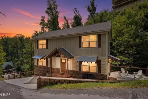 355 Wiley Oakley Dr, Gatlinburg, TN 37738
