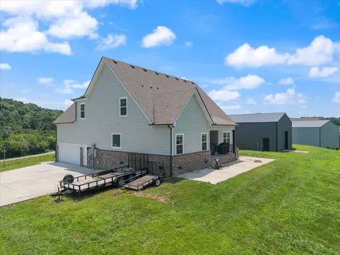 Exterior - 977 Mcbrides Branch Rd, Beechgrove, TN 37018 photo 2 of 5