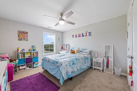 Bedroom - 977 Mcbrides Branch Rd, Beechgrove, TN 37018 photo 2 of 3
