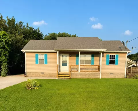 28 Hawthorne Dr, Manchester, TN 37355