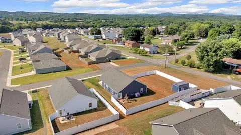 1000 Evan Ct, Talbott, TN 37877 photo 5