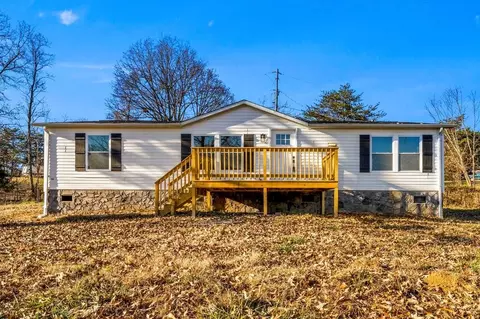 924 Ohara Dr, Dandridge, TN 37725