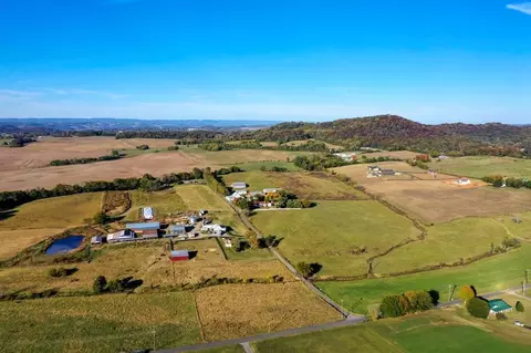 11 Mine Rd, Jefferson City, TN 37760