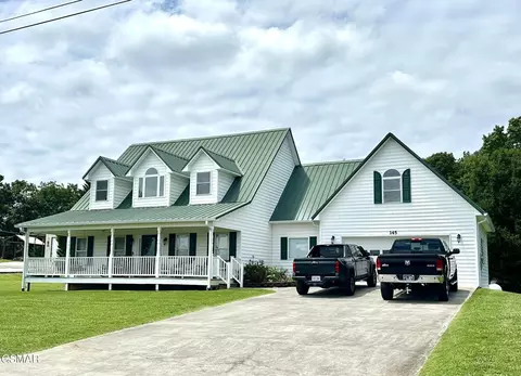 145 Skyline Dr, Dandridge, TN 37725