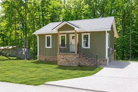 144 Caron Dr, Spring City, TN 37381