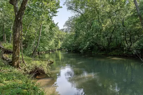 250 W Laurel Ave, Mcminnville, TN 37110