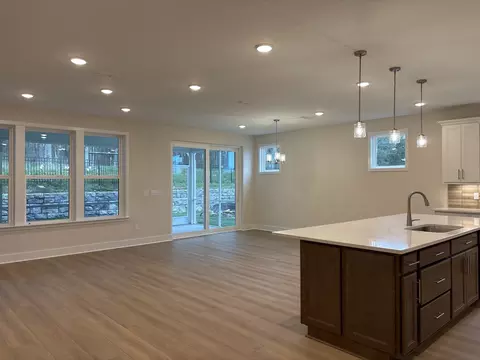 719 Great Basin Dr, Lebanon, TN 37090