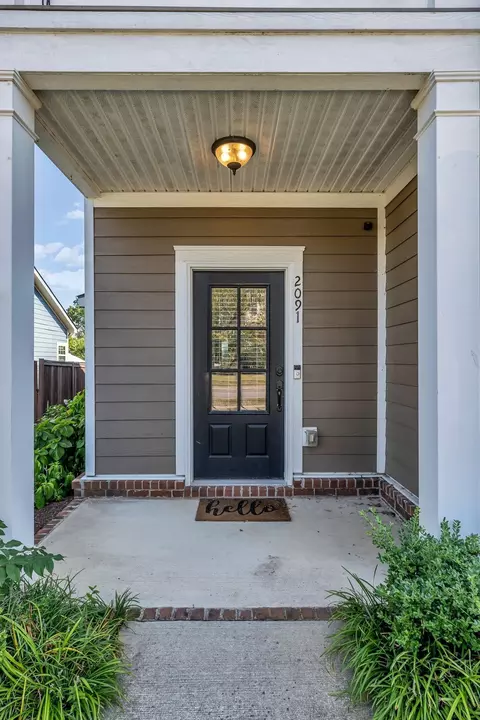 Exterior - 2091 Hemlock Dr, Spring Hill, TN 37174 photo 5 of 9