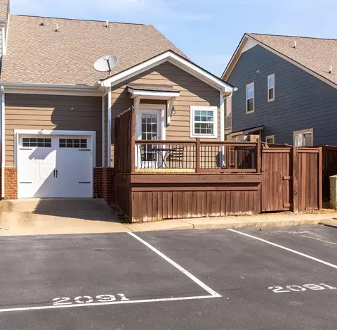 Exterior - 2091 Hemlock Dr, Spring Hill, TN 37174 photo 7 of 9