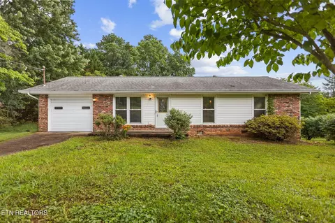 1900 Canby Hills Rd, Knoxville, TN 37923