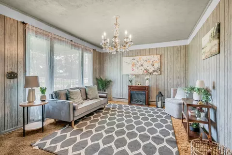 Living - 152 W Piney Rd, Dickson, TN 37055 photo 1 of 1