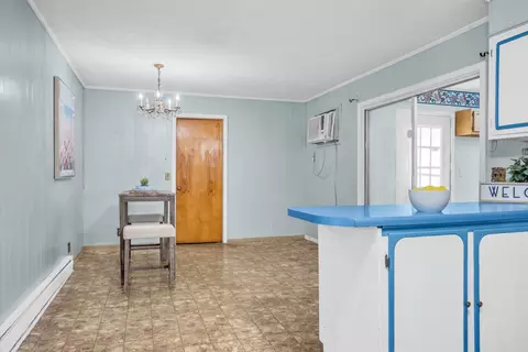 Dining - 152 W Piney Rd, Dickson, TN 37055 photo 2 of 2
