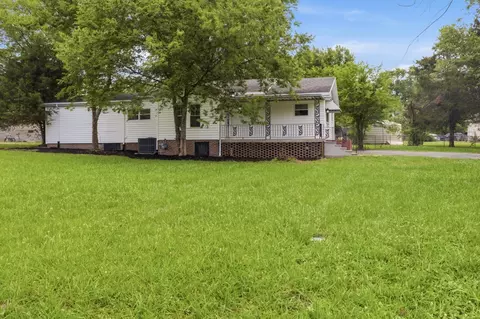 302 Jim Bowie Dr, Smyrna, TN 37167