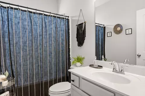 Bath - 601 Lyla Dr, Spring Hill, TN 37174 photo 3 of 5