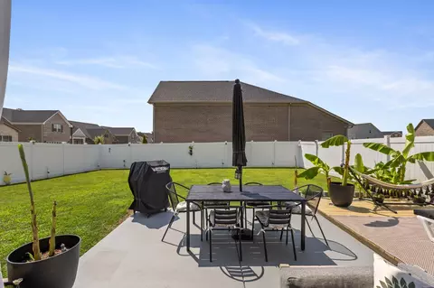 Exterior - 601 Lyla Dr, Spring Hill, TN 37174 photo 10 of 27