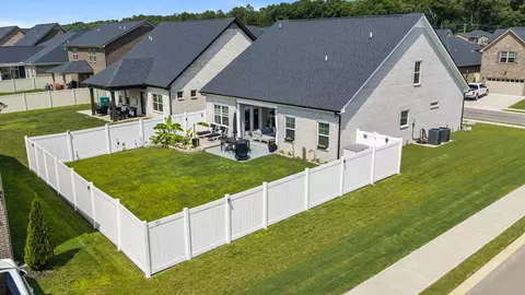 Exterior - 601 Lyla Dr, Spring Hill, TN 37174 photo 11 of 27
