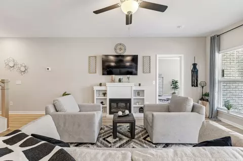 Living - 601 Lyla Dr, Spring Hill, TN 37174 photo 2 of 2