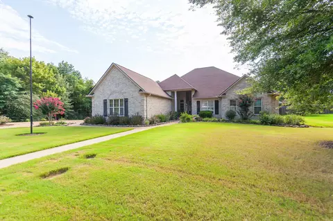 Exterior - 88 Epperson Dr, Jackson, TN 38305 photo 2 of 10