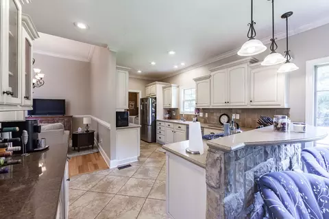 Kitchen - 88 Epperson Dr, Jackson, TN 38305 photo 1 of 4