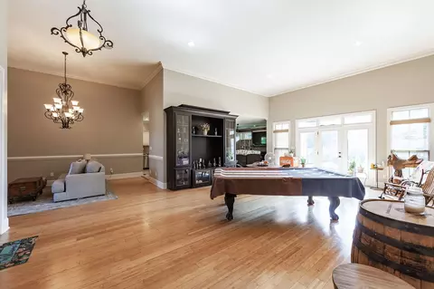 Living - 88 Epperson Dr, Jackson, TN 38305 photo 1 of 4