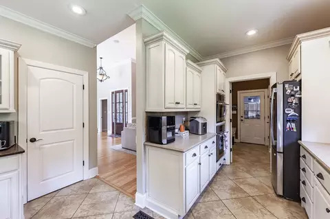 Entry Way - 88 Epperson Dr, Jackson, TN 38305 photo 1 of 1