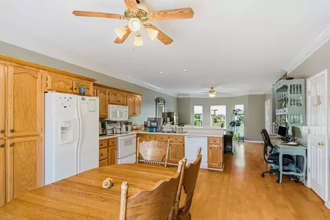 Kitchen - 117 Thomas Holman Cir, Springfield, TN 37172 photo 3 of 3