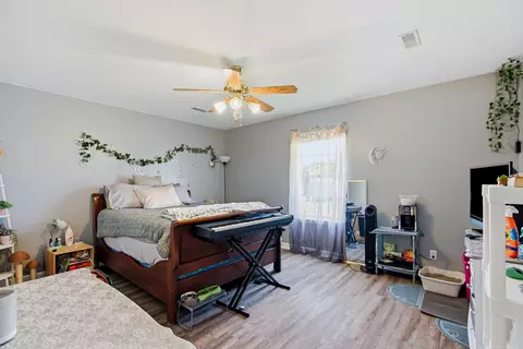 Bedroom - 117 Thomas Holman Cir, Springfield, TN 37172 photo 5 of 6