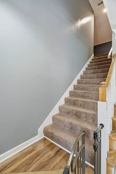 Entry Way - 117 Thomas Holman Cir, Springfield, TN 37172 photo 1 of 2